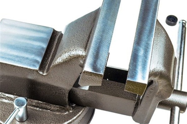 臺虎鉗的這些知識點，還不了解嗎